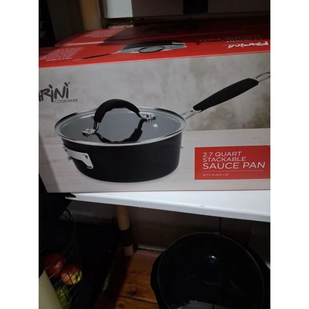 2.7 quart sauce pan